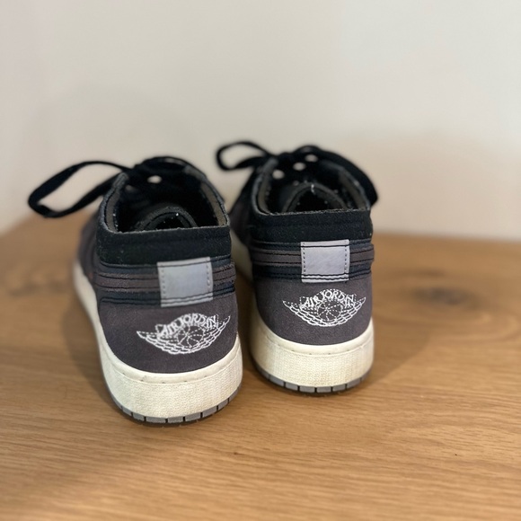 Air Jordan 1 Low SE Craft - size 6Y - Picture 3 of 5